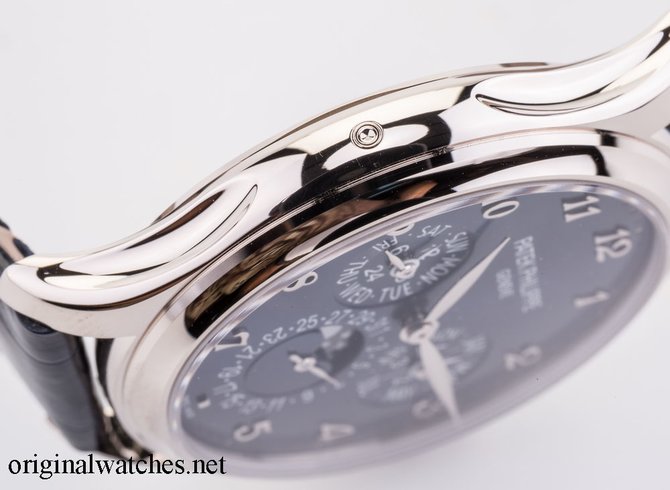 Patek Philippe 5327G-001 Complications White Gold - фото 6