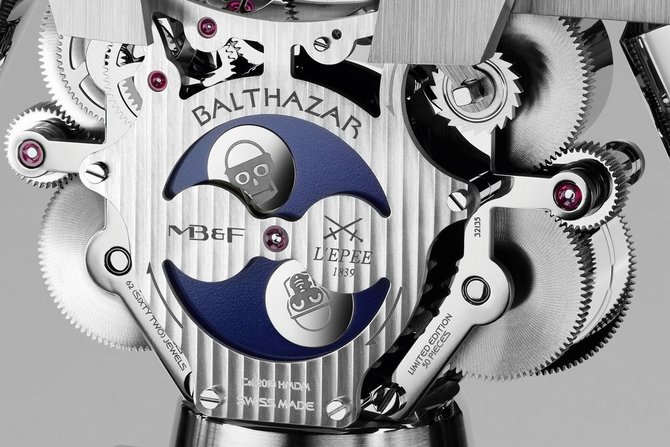 MB&F 50.6803/104 Perfomance Art Balthazar Silver Robot Clock - фото 4